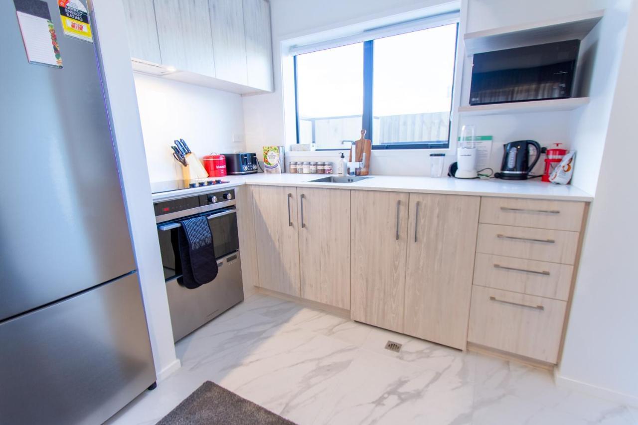 Stylish 2-Bedroom Haven Next To Hagley Park クライストチャーチ エクステリア 写真