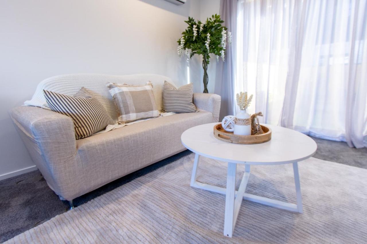 Stylish 2-Bedroom Haven Next To Hagley Park クライストチャーチ エクステリア 写真