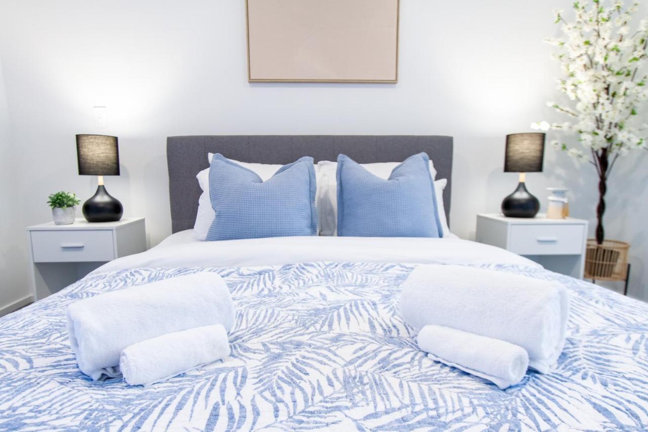 Stylish 2-Bedroom Haven Next To Hagley Park クライストチャーチ エクステリア 写真