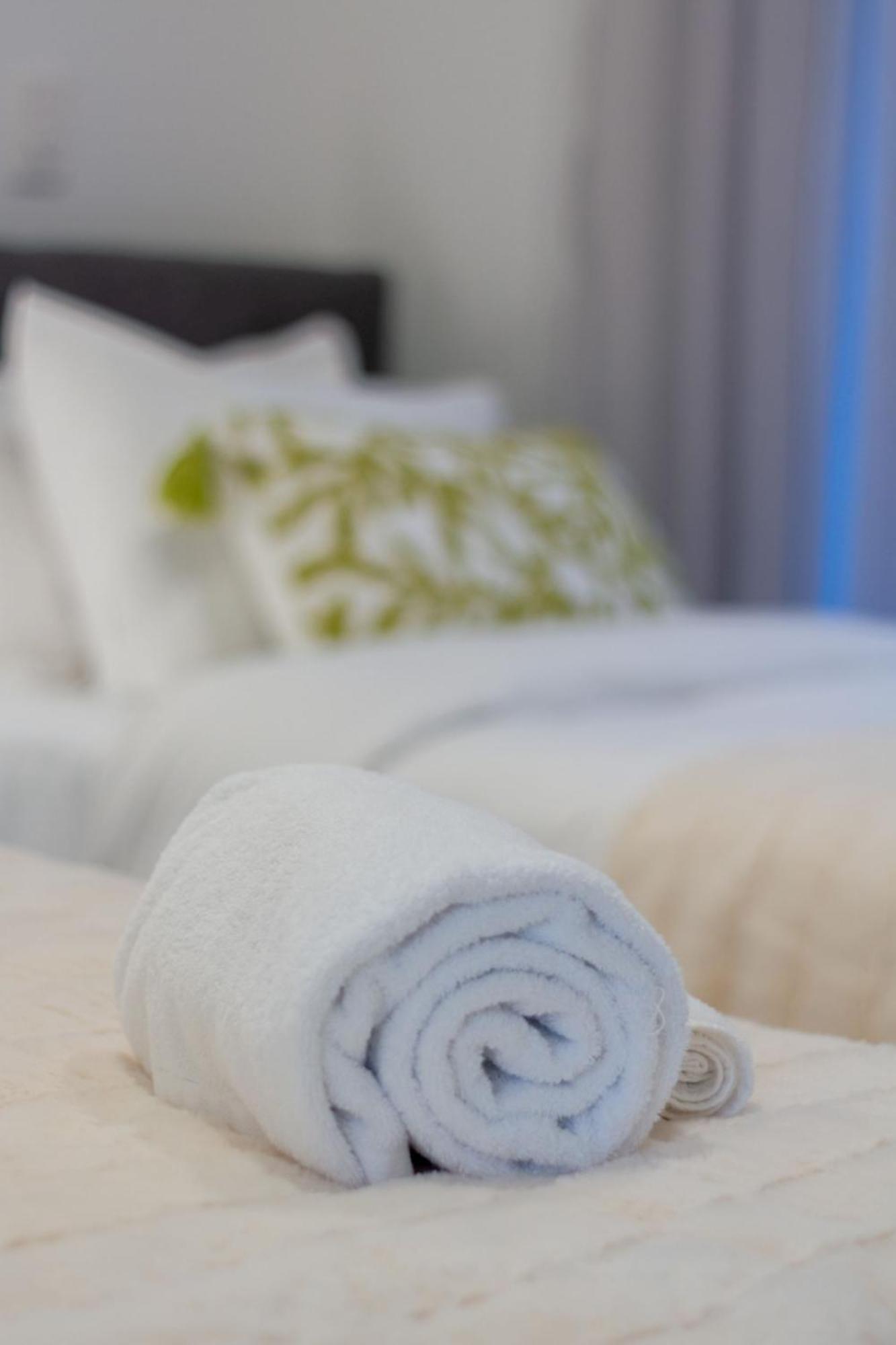 Stylish 2-Bedroom Haven Next To Hagley Park クライストチャーチ エクステリア 写真