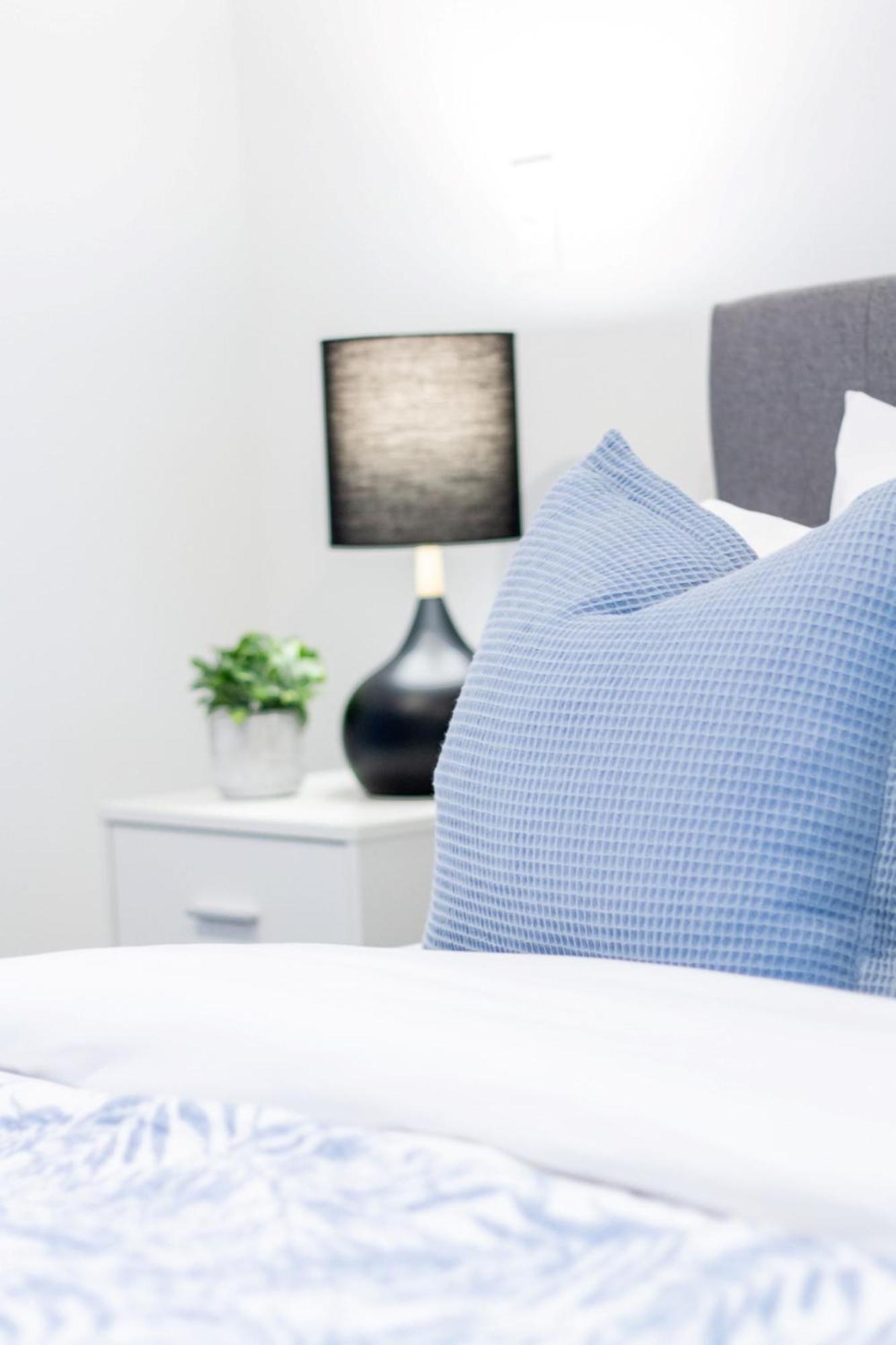 Stylish 2-Bedroom Haven Next To Hagley Park クライストチャーチ エクステリア 写真